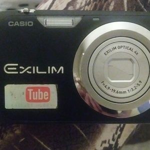 HALF OFF! NEW Casio Exilim Digital Camera